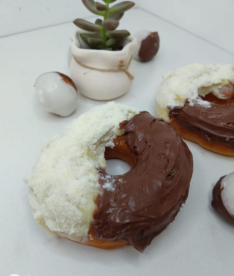 Donut Ninho com Nutella